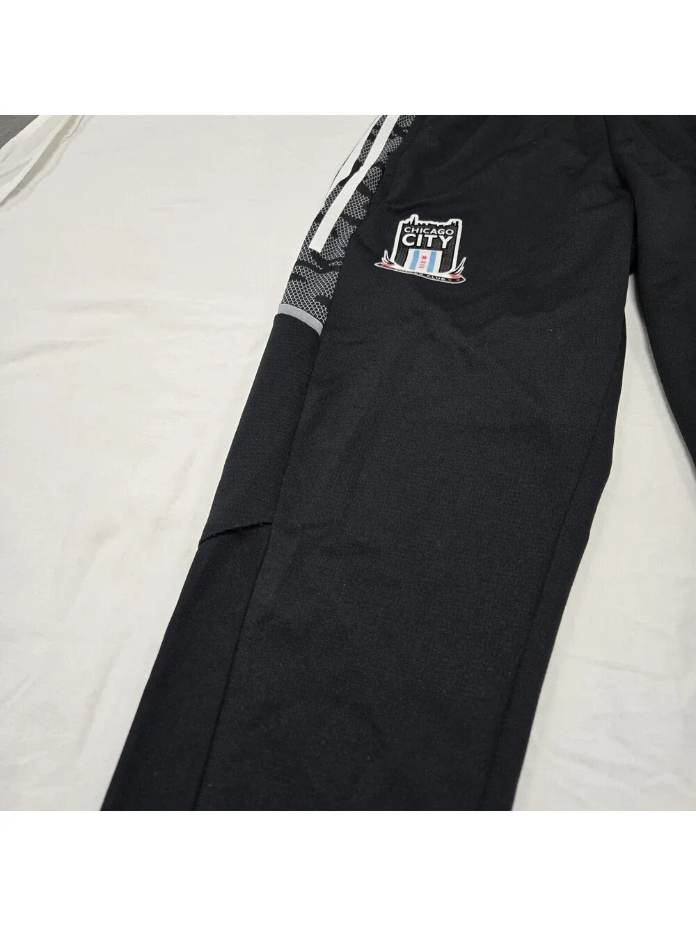 EUC Men's MEDIUM Adidas Chicago City Soccer Club Track Pants Black Logo Patch